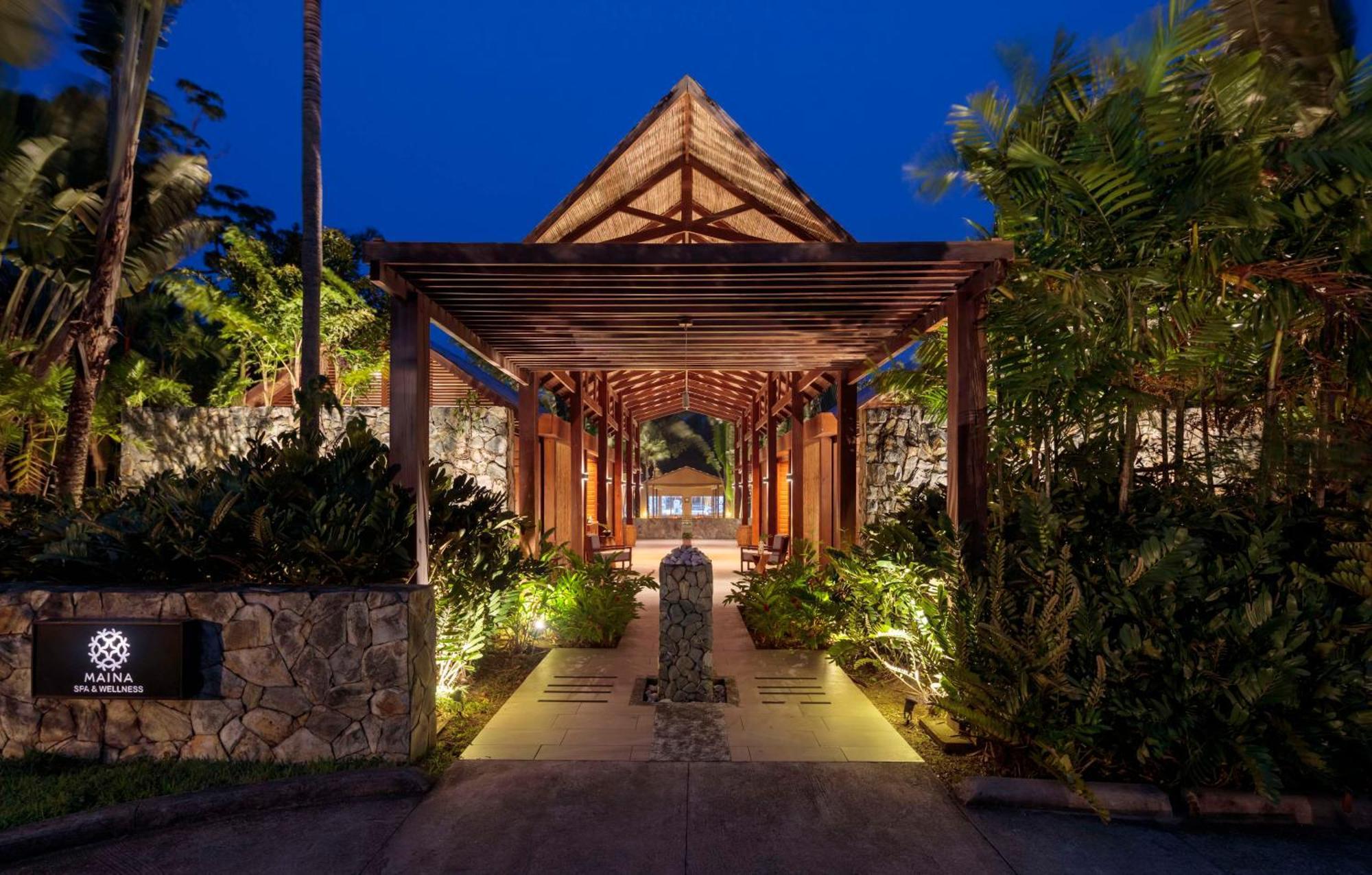 Indura Beach & Golf Resort Curio Collection By Hilton เตลา ภายนอก รูปภาพ